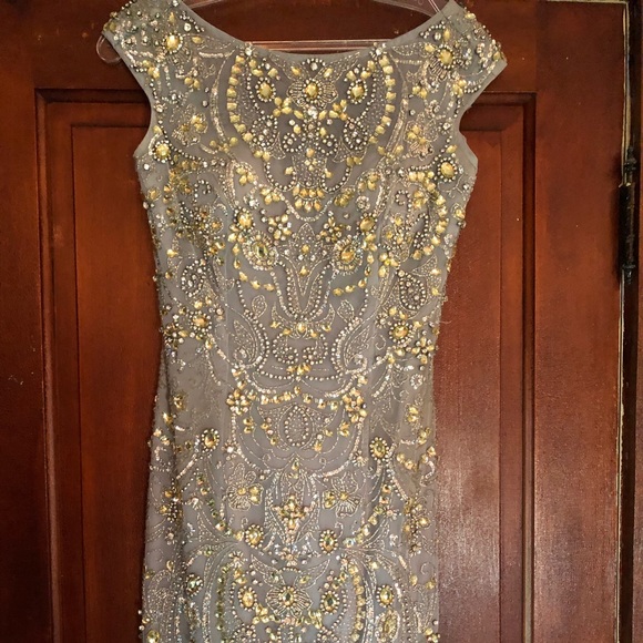 Sherri Hill Dresses & Skirts - Sherri Hill grey sequin formal